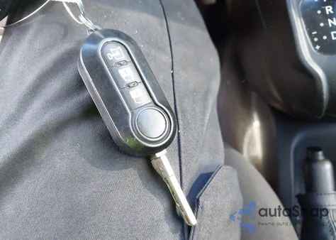 2019 Ram Promaster City Tradesman z USA, uszkodzony, nr VIN ZFBHRFAB9K6N30272